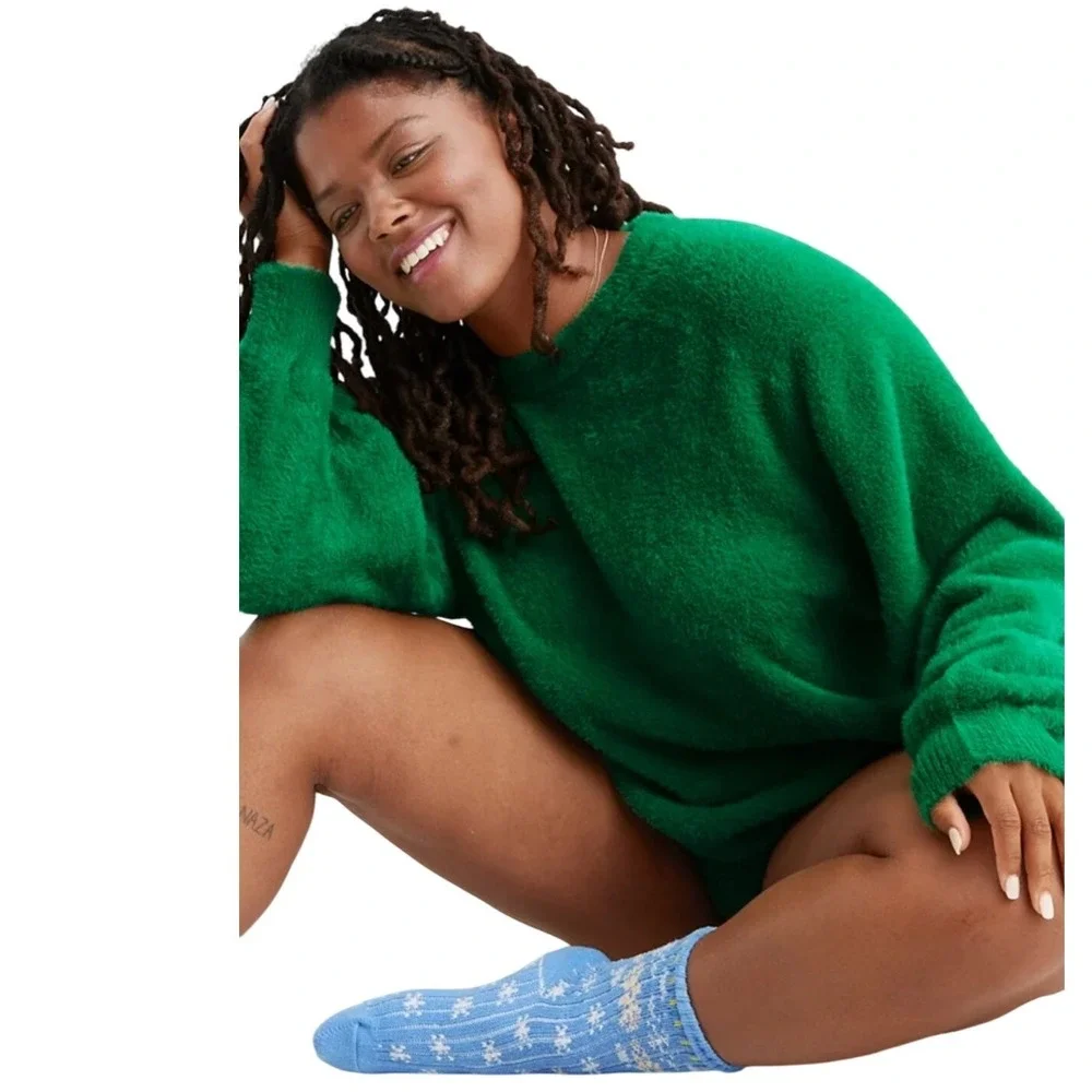 Aerie Women's Green Soft & Fuzzy Flurry Crew Neck‎ Sweater Size S